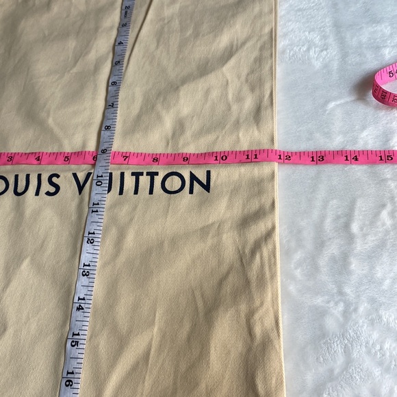 #6 Louis Vuitton Dustbag - Picture 5 of 7